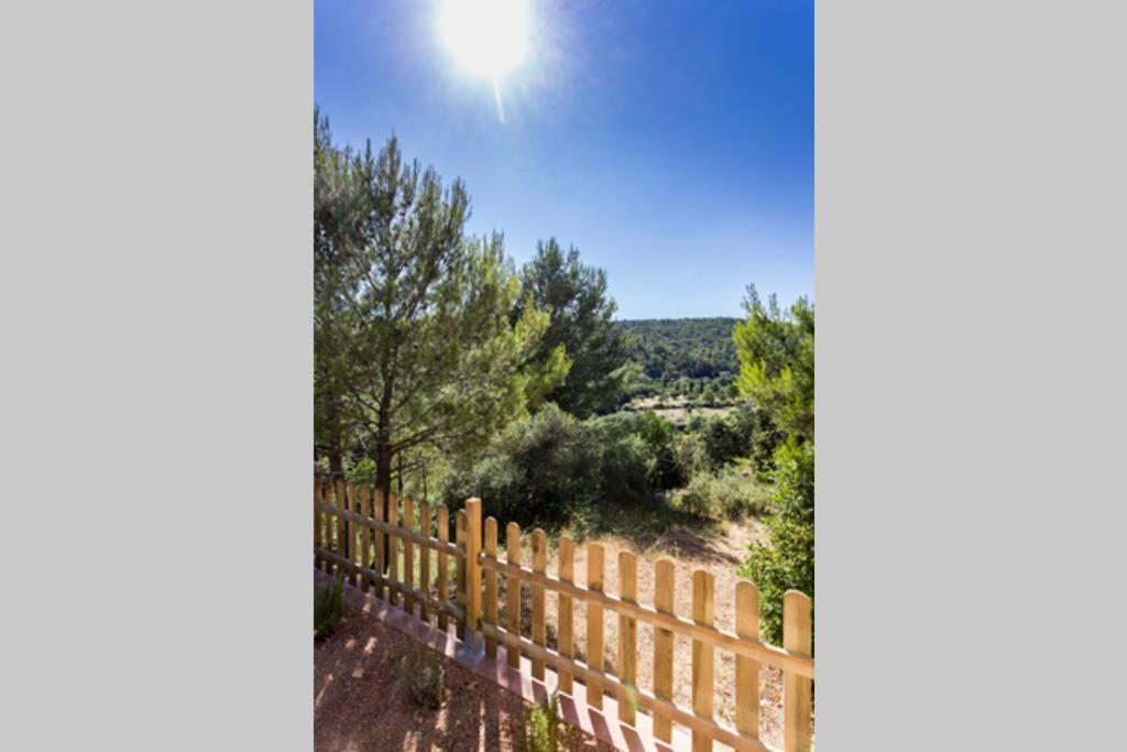 Villa L'Arbre à soleil Aigues-Vives  Exterior foto